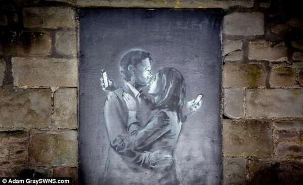 Banksy al ataque una vez mas.