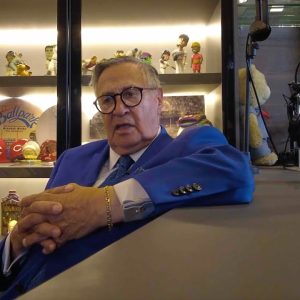 Jaime Jarrin en el estudio Duplar