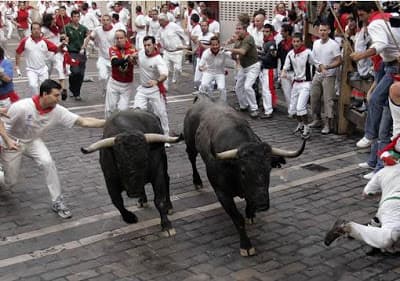 La Tomatina o un Encierro en los San Fermines??