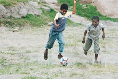 El Chota llama a Atencion en Inglaterra