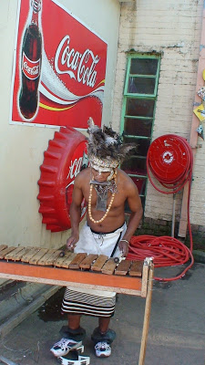 Marimba Zulu con el auspicio de….