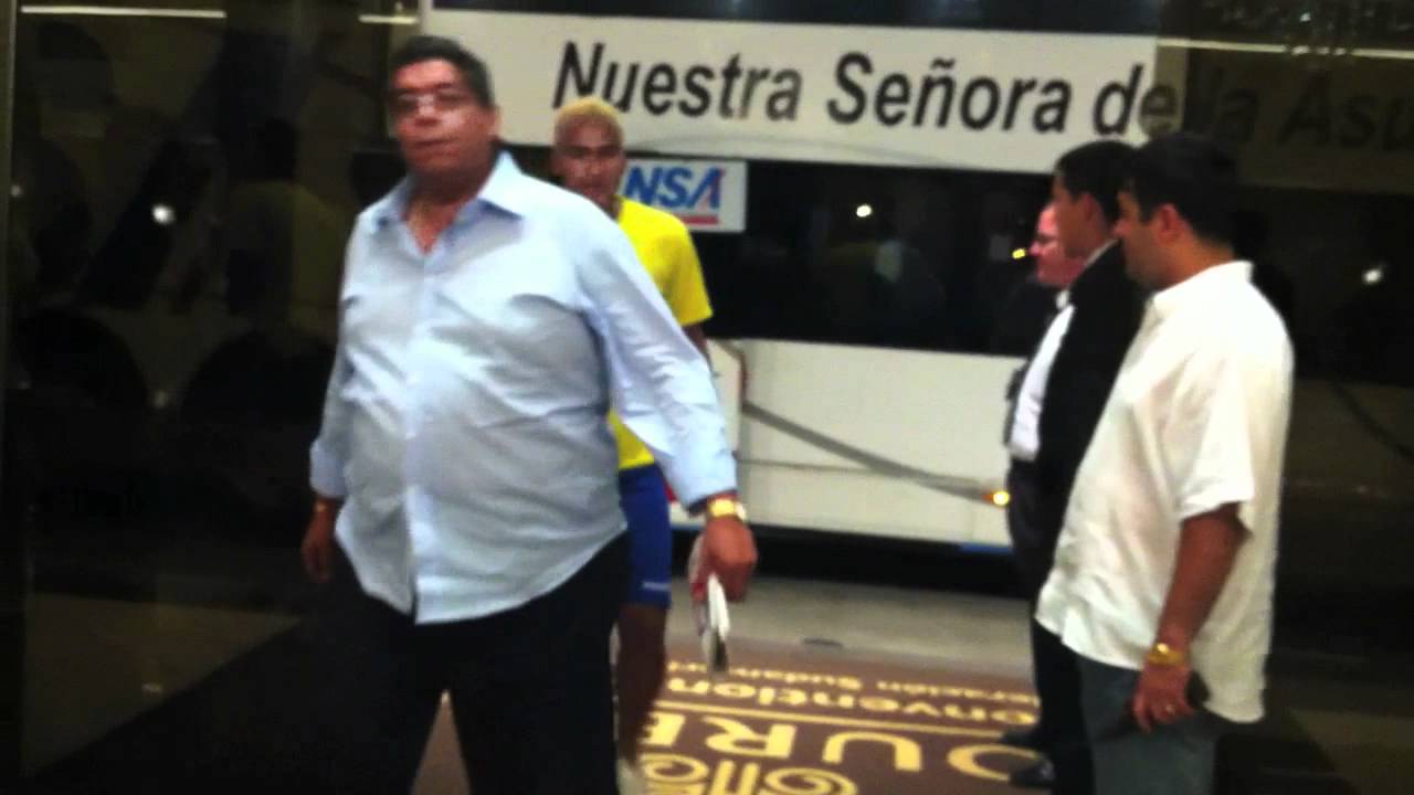 Seleccion de futbol de Ecuador y algo de su primer dia antes de juego con Paraguay